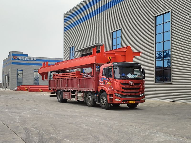 2臺電動葫蘆門式起重機(jī) MHxh10t—13m 發(fā)往河南焦作交付客戶使用。