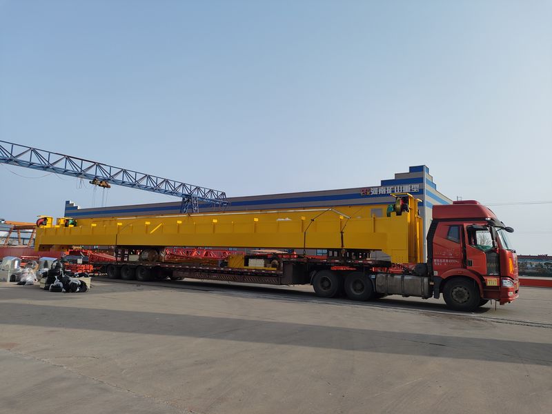 通用橋式起重機(jī)  QD32/5t—25.5m  制作完成，發(fā)往河南洛陽交付客戶使用
